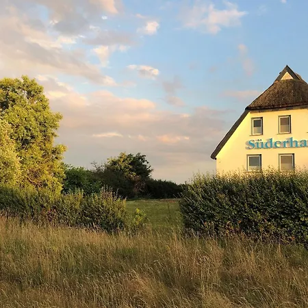 Апартаменты Suederhaus Hiddensee App 6 *